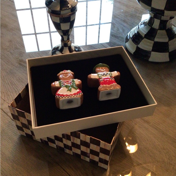 Mackenzie Childs NEW Salt and Pepper Shakers - Picture 4 of 10